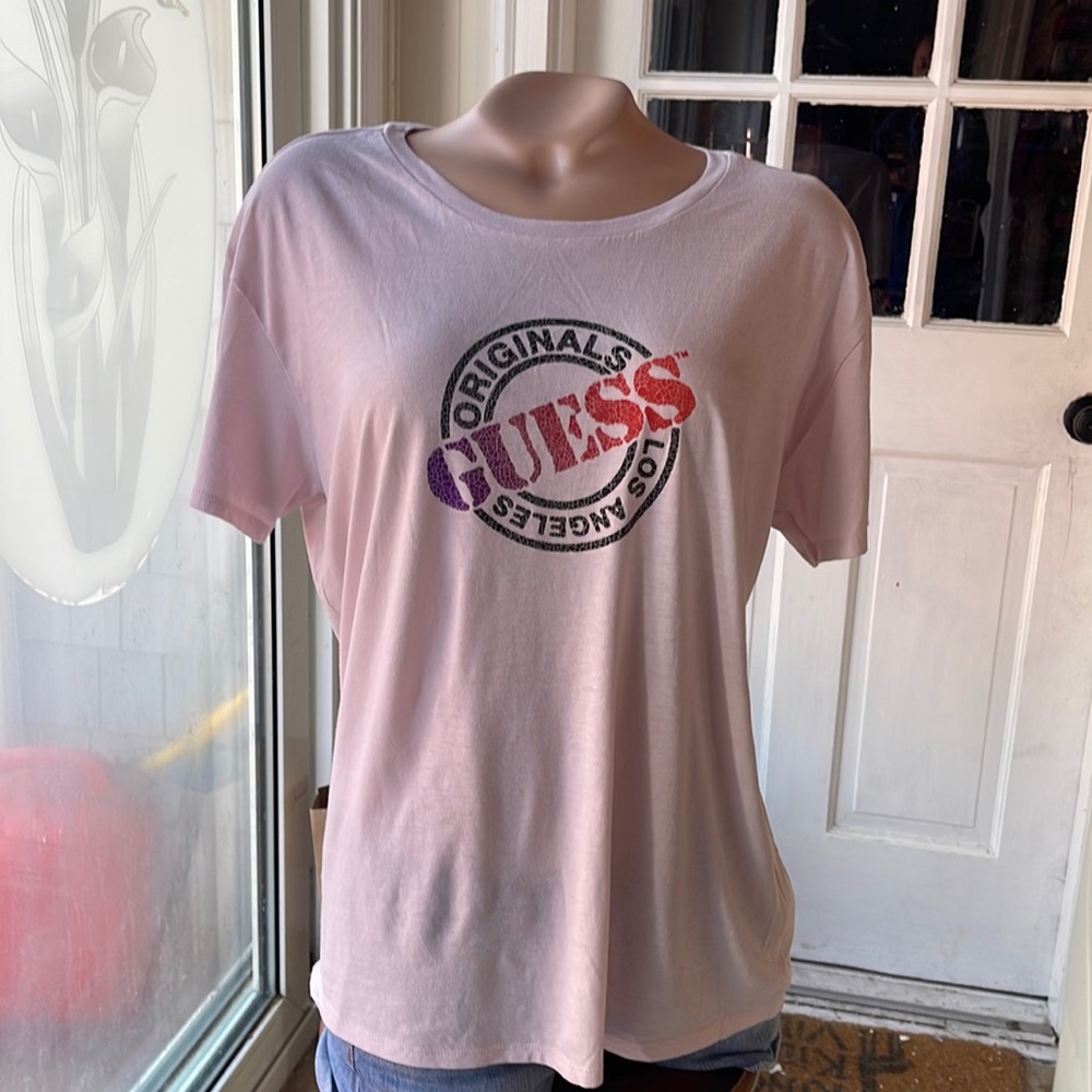 Guess T- Shirt Size Med - Super Soft